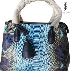 CHIC CAMPANION