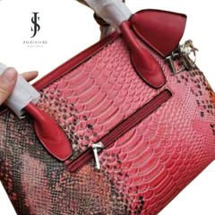 CHIC CAMPANION